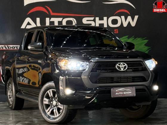 TOYOTA HILUX 2.8 D-4D TURBO DIESEL CD SR 4X4 AUTOMÁTICO